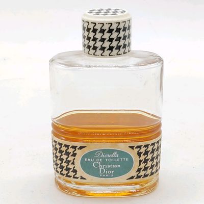 DIOR. Eau de toilette "Diorella", dans son flacon en verre d…