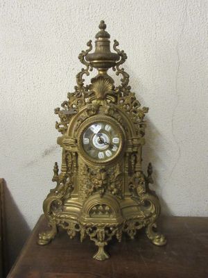 117.56 - PENDULE EN BRONZE DORE - Hauteur 60 cm 50 - 70 EURO - Photo 1
