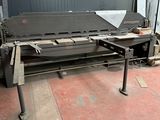 an image of a machine that is sitting in a warehouse