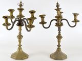 paire de candélabres anciens en laiton avec bougeoirs
