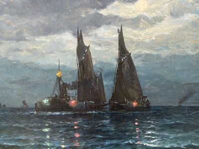 deux bateaux qui se trouvent à l'eau, l'un près de l'autre