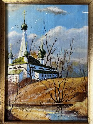 une peinture à l'huile représentant une église dans un champ, avec un arbre