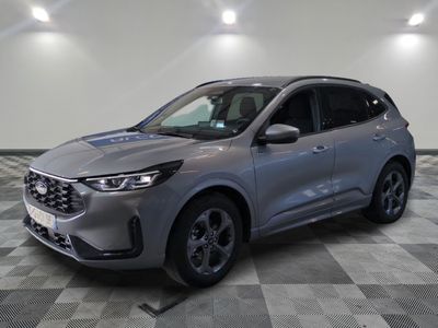 Le nouveau SUV hybride Hyundai Kona 2020 est exposé dans un showroom