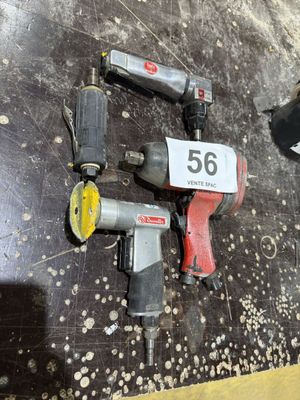 a lot of tools that are laying on the floor