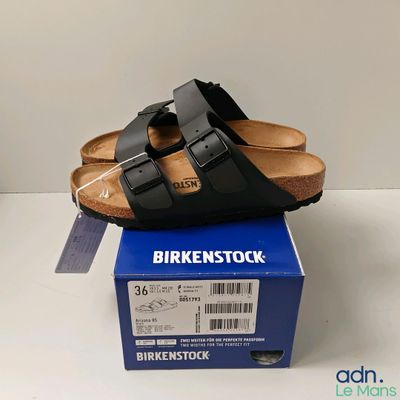 sandales Birkenstock pour homme, en cuir noir, toutes neuves