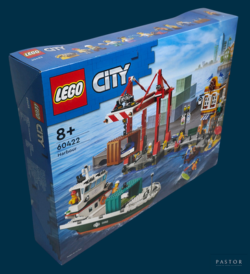une boîte contenant un ensemble Lego City