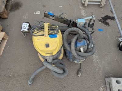 a picture of a bunch of tools that are on the ground