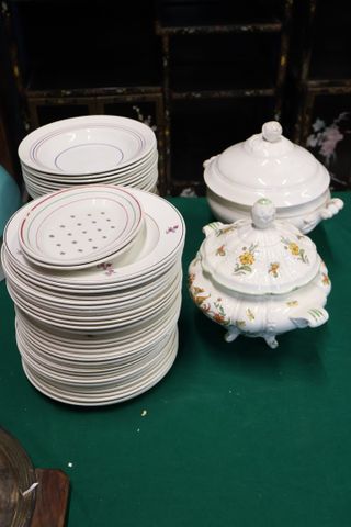 Ensemble d’assiettes en faïence l’Amandinoise 19 assiette plate, ...