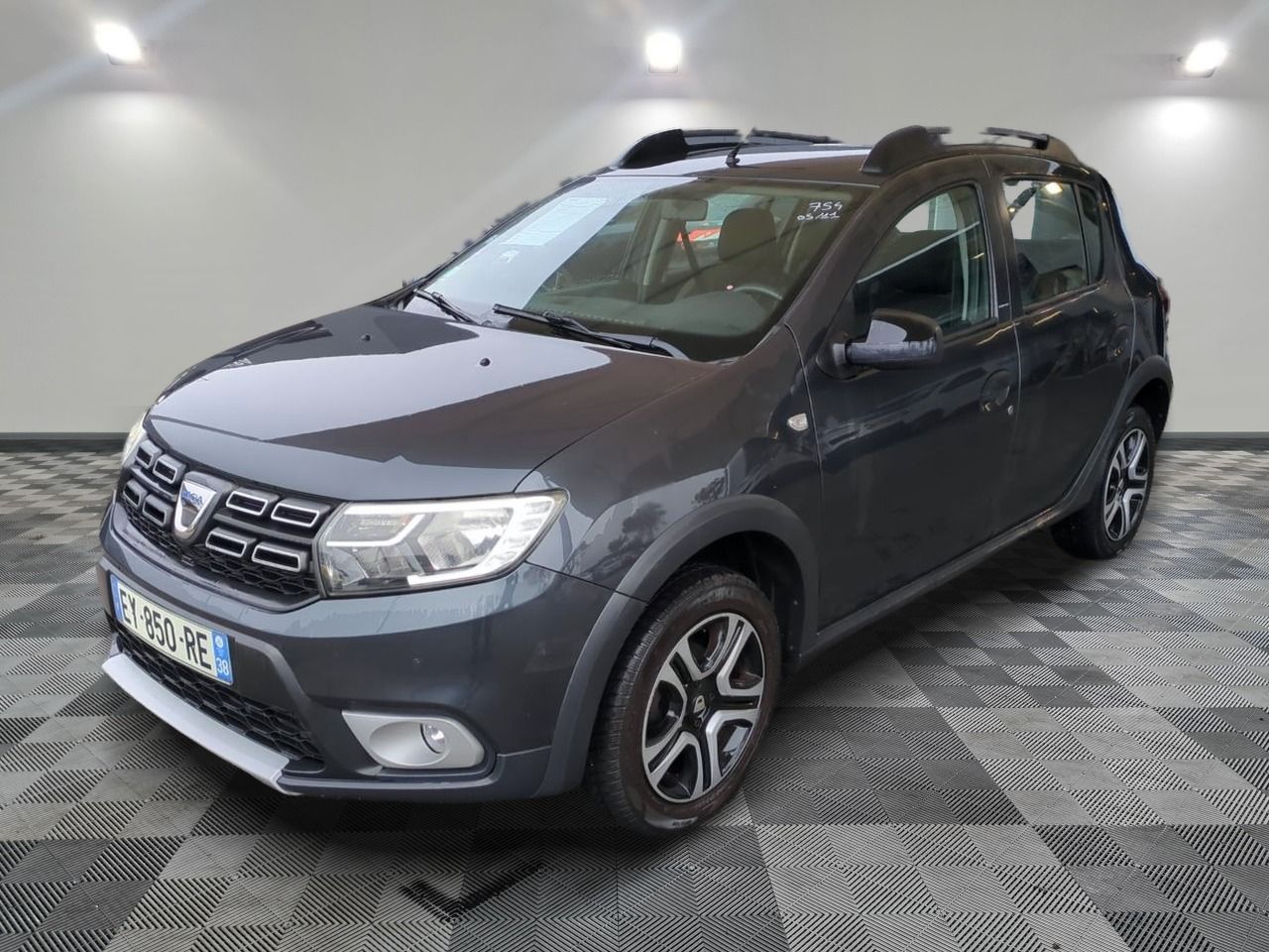 DACIA - SANDERO TCE 90 E6C ADVANCE - ES - Mise en service: 2…