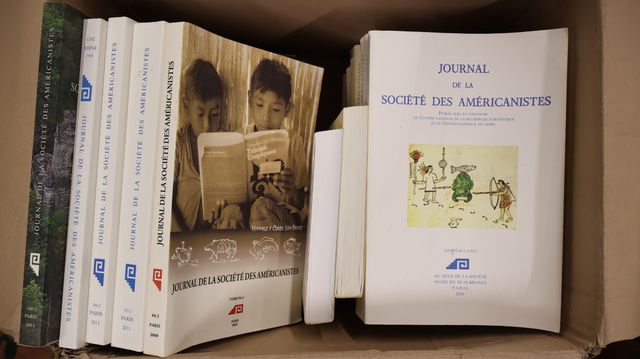 Lot de 27 volumes du journal de la société des américanistes. Ann...