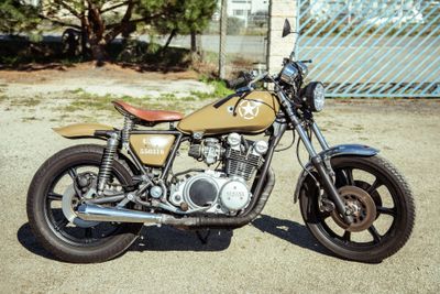 YAMAHA XS 750 SE - Genre : MTT2 - Carrosserie : SOLO - Energ…