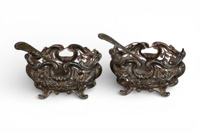 Paire de salerons monture et cuiller en argent à décor dans … - Photo 1