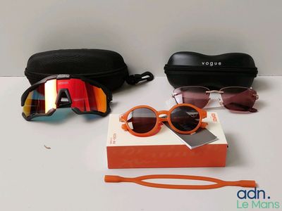 Lot à retirer à Le Mans (72100) ou expédition possible - Lot…