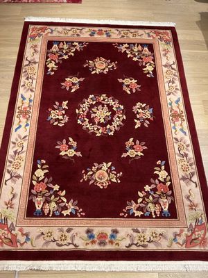 Tapis Chine pékin, fond rouge 300 x 200