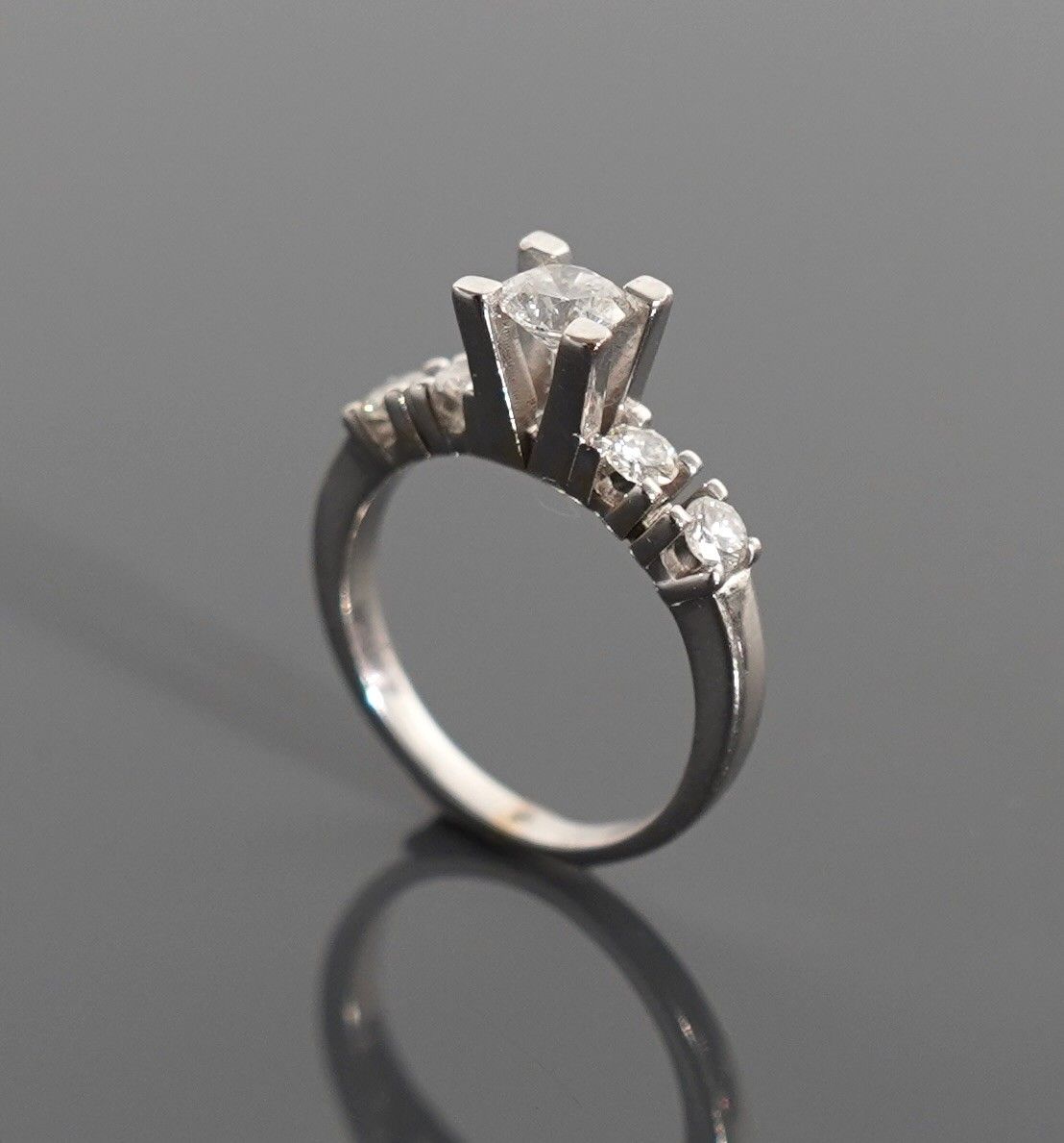 Bijoux & Pierres Précieuses