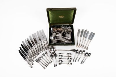 Christofle 12 Grands Couteaux En Metal Argenté Modele Marly