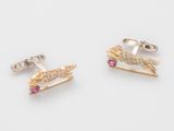 deux paires de boutons de manchette en or et diamants