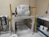a machine that is sitting in the middle of a room