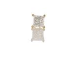une paire de boucles d'oreilles à clous en diamant taille princesse, en or jaune