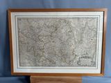 une carte de l'Angleterre encadrée dans un cadre en bois