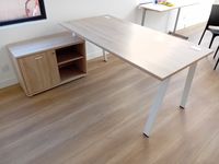 1 table de réunion ovale, 10 chaises, 1 table, 2 bureaux ave… (photo 5)