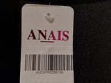 an image of a label that says anais on a black shirt