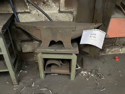 Grosse enclume - Photo 1