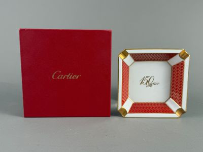 an image of a red box with a gold rim and a red box with a gold rim and a red box with a gold rim and a gold rim