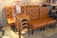 Mobilier : 8 tables à 2 couverts - 9 chaises laquées noir - … (photo 3)