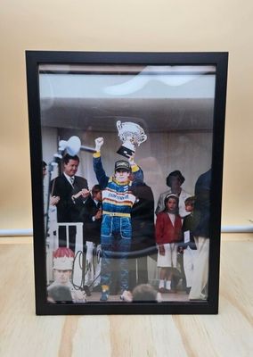 Formule 1 - Photo dédicacée et encadrée d'Olivier Panis, sig…