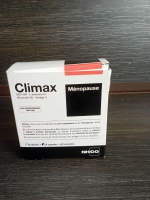 une boîte de Climax Menopause posée sur une table