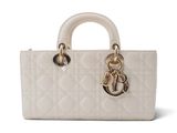 un sac à main blanc avec une poignée dorée sur fond blanc