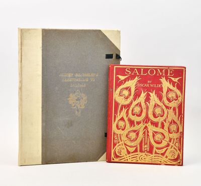 deux livres posés l'un à côté de l'autre sur une surface blanche