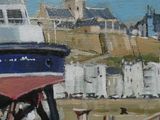 une peinture représentant un bateau posé sur l'eau