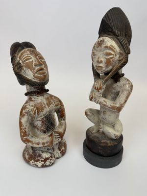 paire de figurines africaines d'un homme et d'une femme