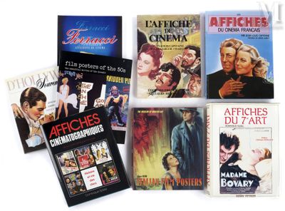 de nombreux films exposés sur la table