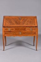 Bureau de pente en noyer et bois de placage à décor de filet… (photo 3)