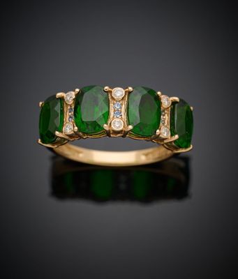 Bague en tourmaline verte et diamant
