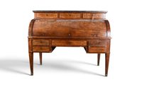 BUREAU à cylindre en acajou et placage d'acajou à gradin sur… (photo 2)