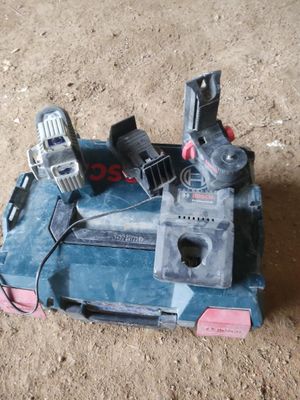 NON VENU- Un laser sur batterie de marque BOSCH en coffret a…