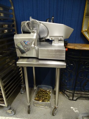 Trancheuse à jambon professionnelle BERMEN BM 350, 230V sur suppo...