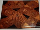 une photo d'une photo d'une table en bois