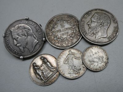 Médaille de mariage et 5 pièces en argent dont Napoléon III …