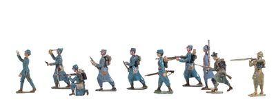 de nombreuses figurines représentant des hommes en uniforme bleu