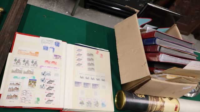 Lot de timbres, 3 albums vides