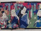 Trois femmes vêtues de kimonos se tiennent côte à côte