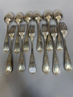 Ravinet d'Enfert, Suite de 6 couverts à décor feuillagé en m…