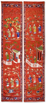 paire de tentures murales chinoises anciennes brodées
