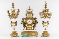 Ensemble de cheminée en trois pièces, composé d’une horloge … (photo 2)