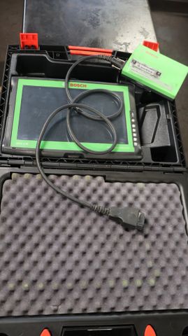 Valise Bosch KTS + DCU 130 (licence à reprendre chez Bosch)